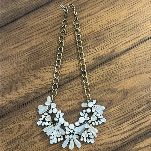 BaubleBar Sugarfix Statement Necklace with White Beades, chic feminine
LIKE NEW - Picture 2 of 5